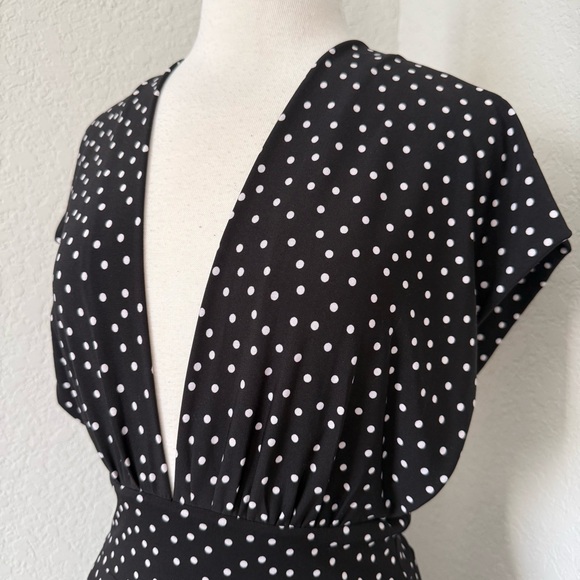 WHBM Black Polka Dot Swing Dress Size 6 Pinup 50s Betty Boop Retro Glamour Party - Picture 3 of 6